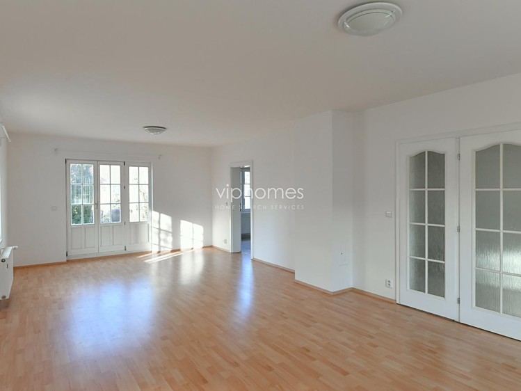 Pronájem vily 197 m², pozemek 408 m² - foto 1