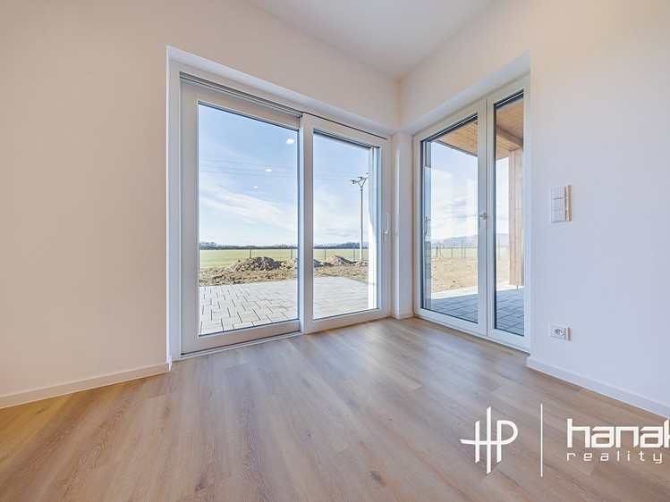 Pronájem  rodinného domu 97 m², pozemek 733 m² - foto 7