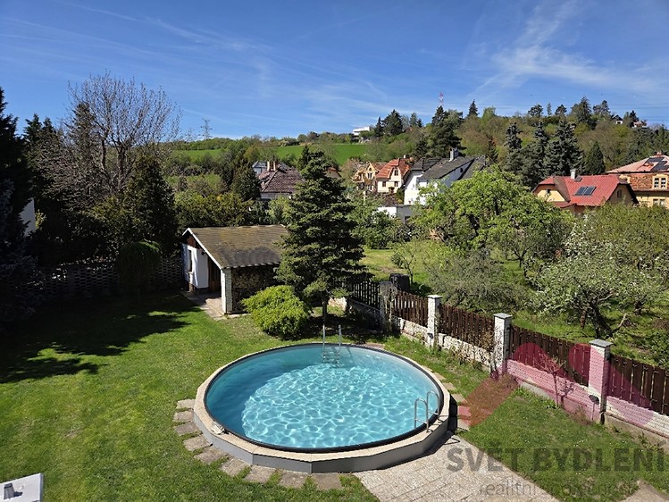 Pronájem rodinného domu 360 m², pozemek 700 m² - foto 2