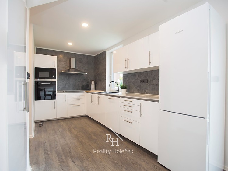 Pronájem rodinného domu 141 m², pozemek 810 m² - foto 6