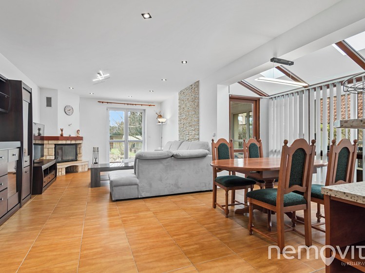 Pronájem rodinného domu 281 m², pozemek 1 010 m² - foto 5