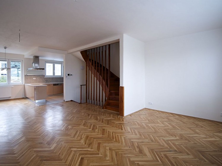 Pronájem rodinného domu 172 m², pozemek 295 m² - foto 5