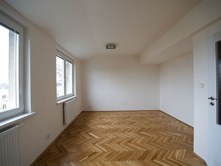Pronájem rodinného domu 172 m², pozemek 295 m² - foto 7