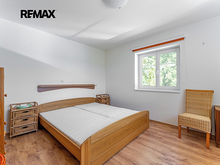 Pronájem  rodinného domu 184 m², pozemek 184 m² - foto 5