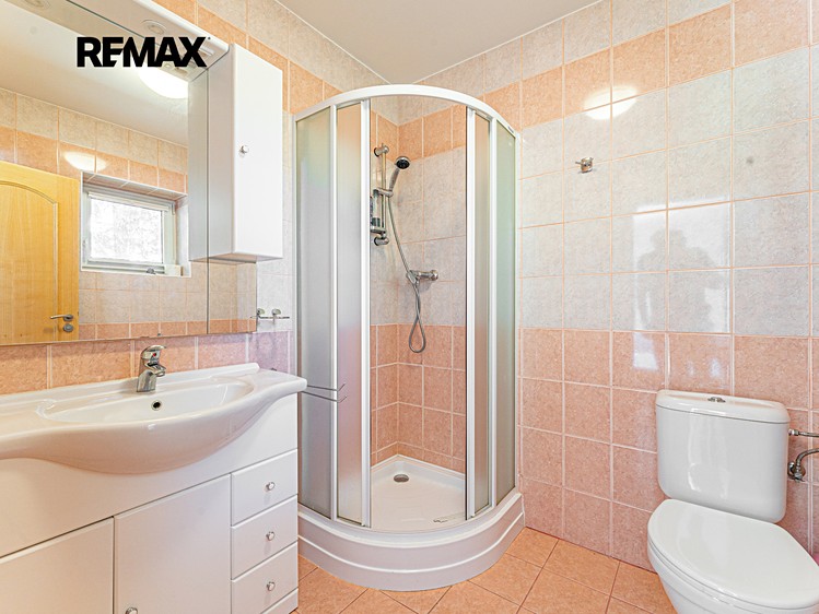 Pronájem  rodinného domu 184 m², pozemek 184 m² - foto 7