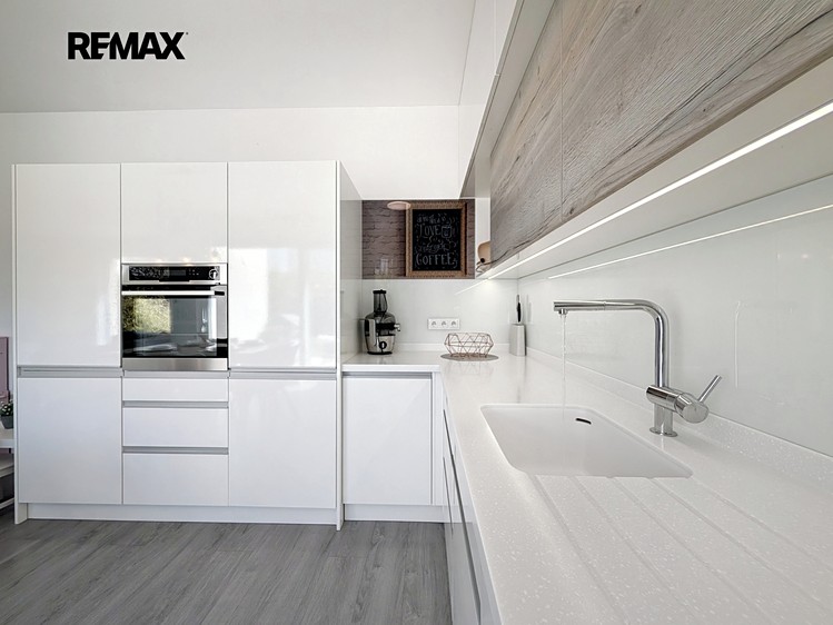 Pronájem  rodinného domu 146 m², pozemek 238 m² - foto 7