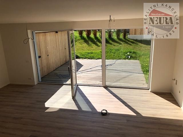 Pronájem rodinného domu 144 m², pozemek 255 m² - foto 3