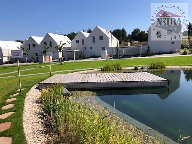 Pronájem rodinného domu 144 m², pozemek 255 m² - foto 1