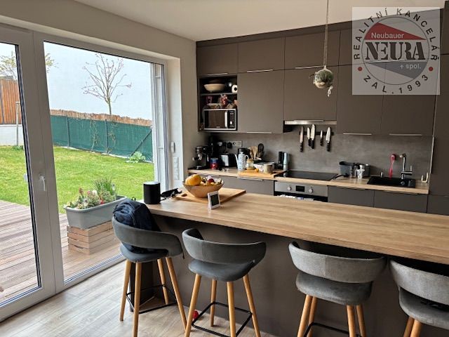 Pronájem rodinného domu 144 m², pozemek 255 m² - foto 5