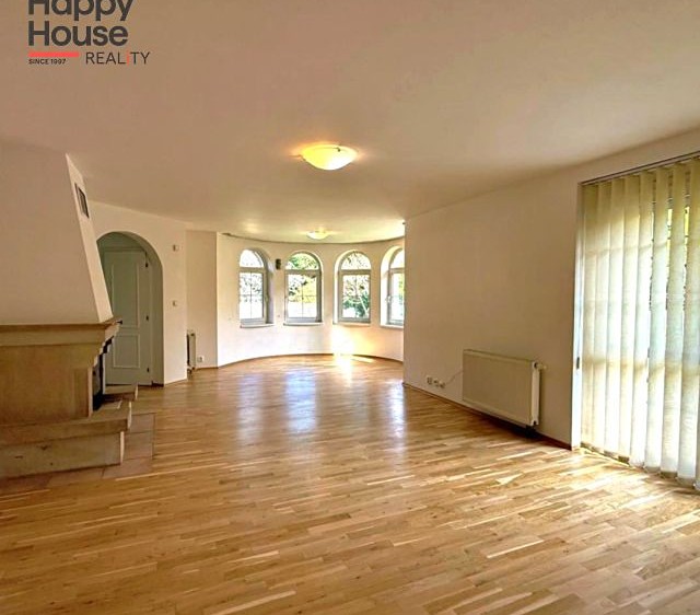 Pronájem  rodinného domu 400 m², pozemek 997 m² - foto 3
