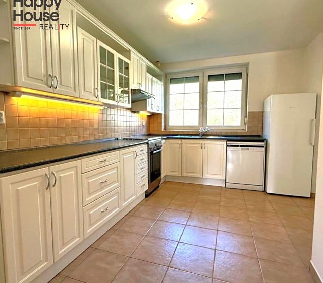 Pronájem  rodinného domu 400 m², pozemek 997 m² - foto 5