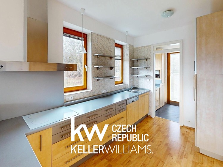 Pronájem rodinného domu 180 m², pozemek 320 m² - foto 6