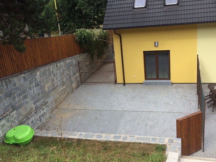 Pronájem rodinného domu 78 m², pozemek 55 m² - foto 3