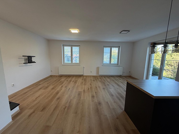 Pronájem rodinného domu 130 m², pozemek 1 783 m² - foto 7