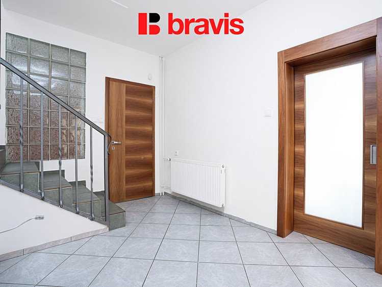Pronájem rodinného domu 450 m², pozemek 510 m² - foto 4