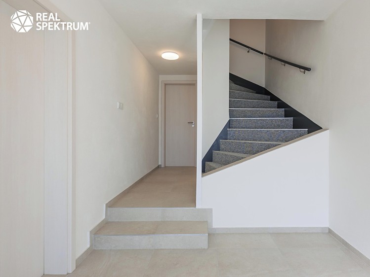 Pronájem rodinného domu 139 m², pozemek 304 m² - foto 4