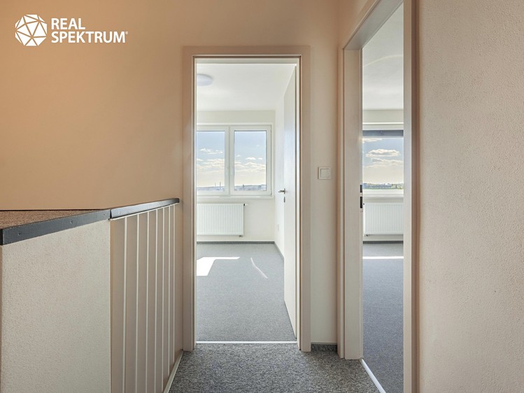 Pronájem rodinného domu 139 m², pozemek 304 m² - foto 5