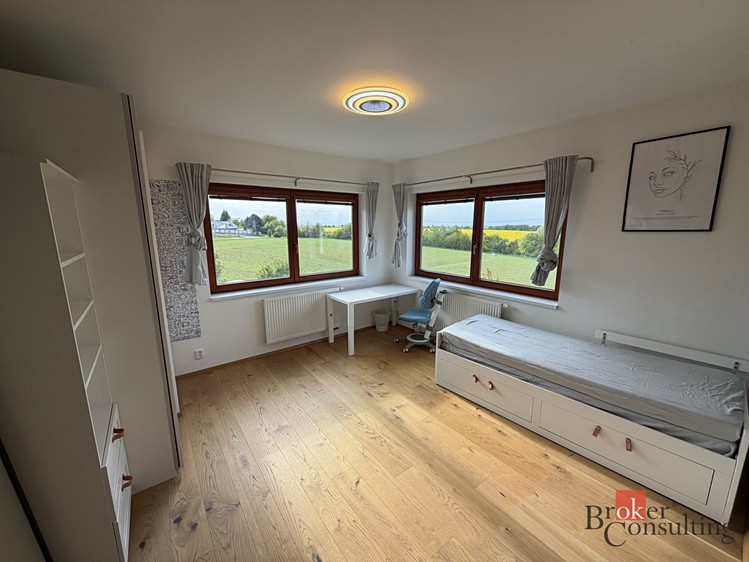 Pronájem rodinného domu 160 m², pozemek 219 m² - foto 7