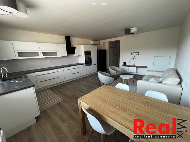 Pronájem  rodinného domu 130 m², pozemek 248 m² - foto 7