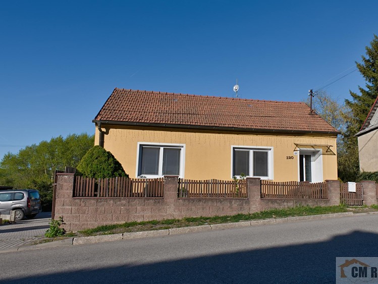 Pronájem rodinného domu 108 m², pozemek 538 m² - foto 1