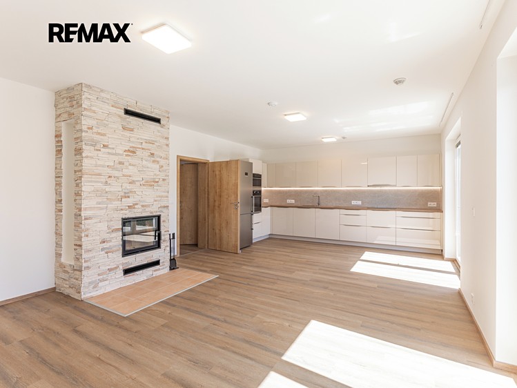 Pronájem rodinného domu 107 m², pozemek 124 m² - foto 6