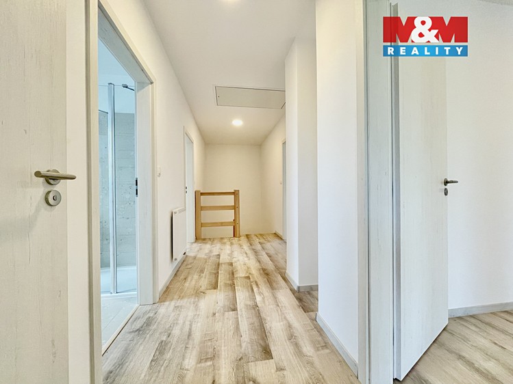 Pronájem  rodinného domu 164 m², pozemek 557 m² - foto 8