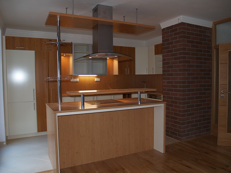 Pronájem rodinného domu 351 m², pozemek 225 m² - foto 7