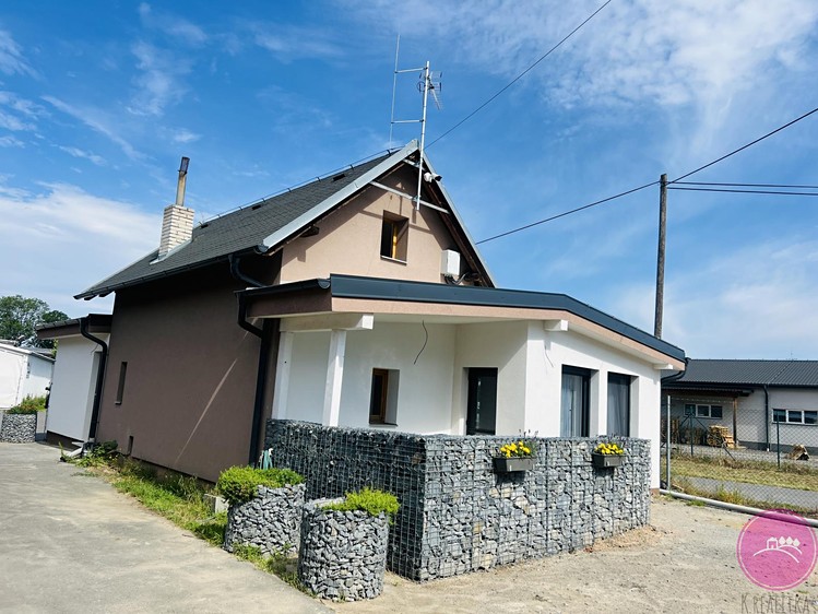 Pronájem rodinného domu 100 m², pozemek 150 m² - foto 1