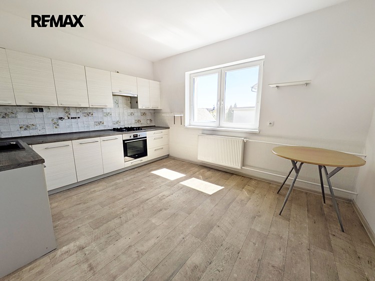 Pronájem rodinného domu 120 m², pozemek 2 473 m² - foto 2