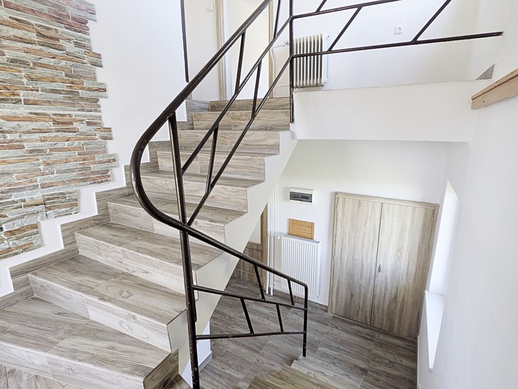 Pronájem rodinného domu 120 m², pozemek 2 473 m² - foto 4