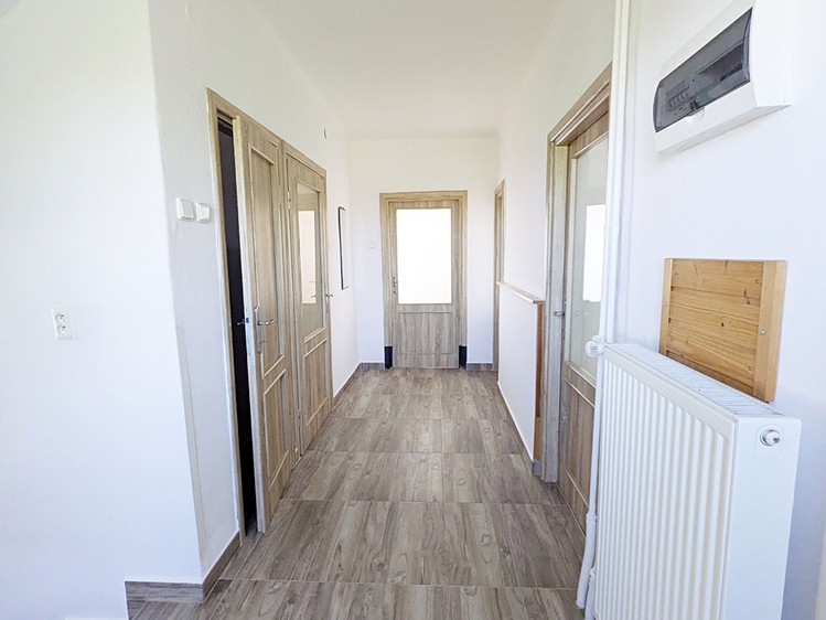 Pronájem rodinného domu 120 m², pozemek 2 473 m² - foto 7