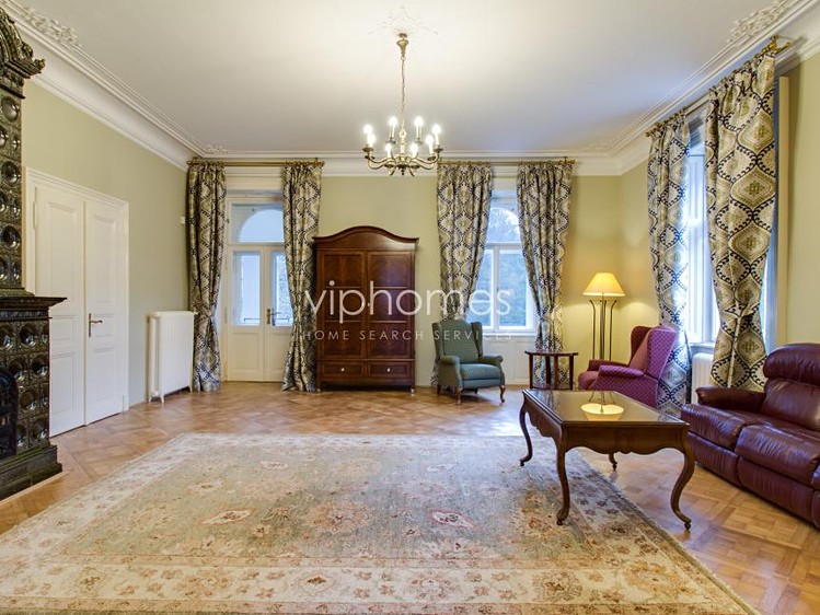Pronájem  vily 827 m², pozemek 7 914 m² - foto 5