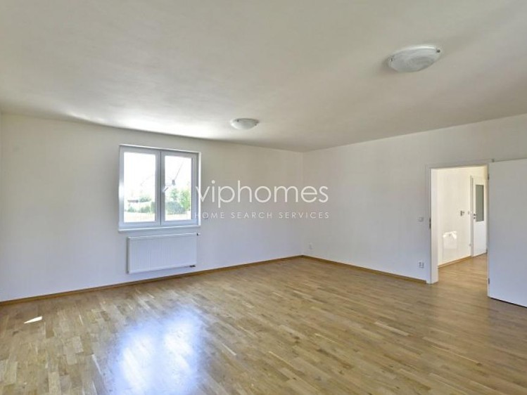 Pronájem vily 335 m², pozemek 820 m² - foto 5