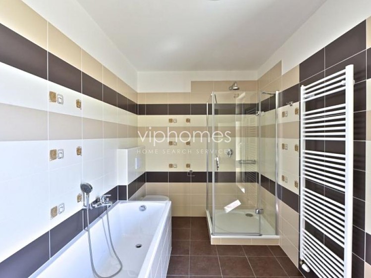 Pronájem vily 335 m², pozemek 820 m² - foto 8