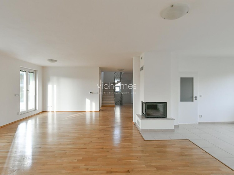 Pronájem vily 285 m², pozemek 1 177 m² - foto 5