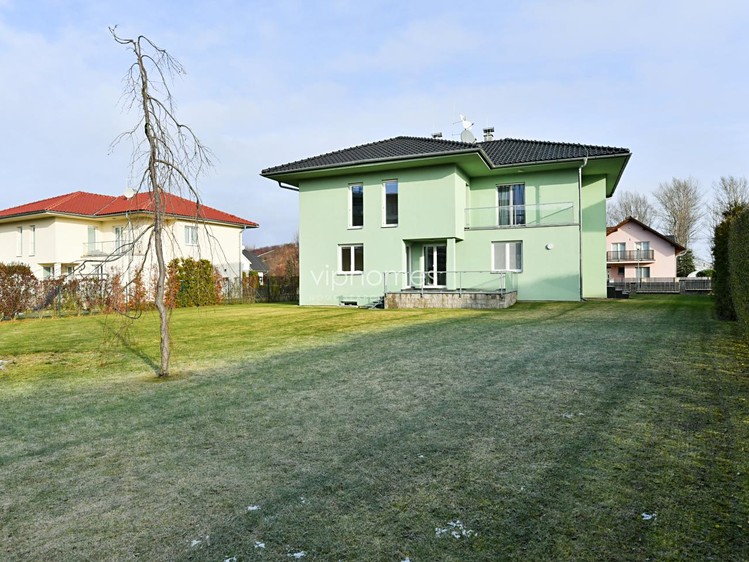 Pronájem vily 285 m², pozemek 1 177 m² - foto 8