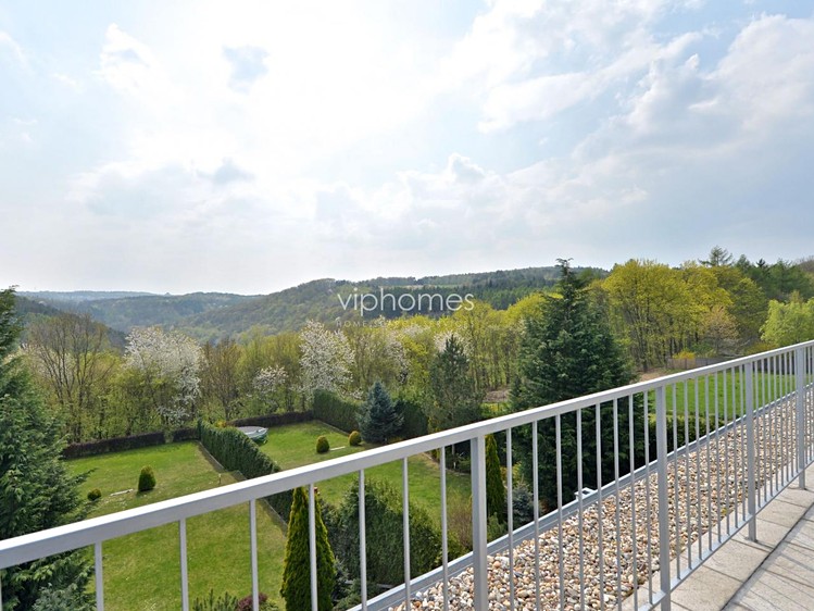 Pronájem  rodinného domu 360 m², pozemek 698 m² - foto 4