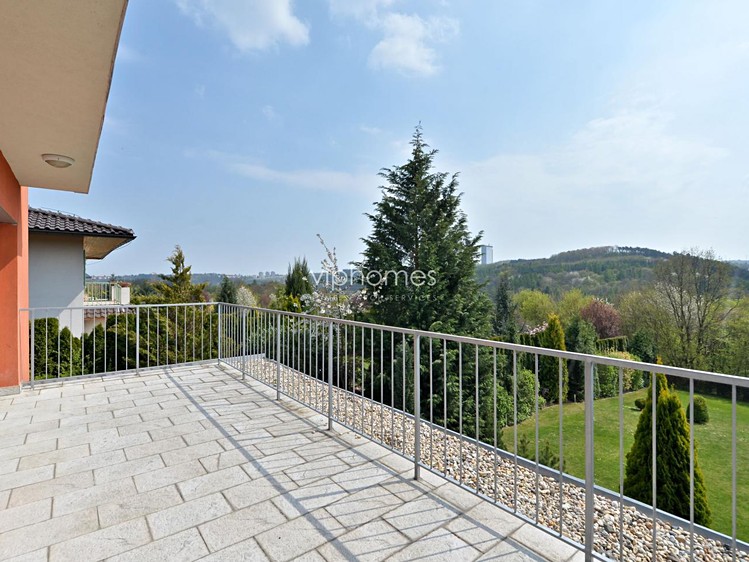 Pronájem  rodinného domu 360 m², pozemek 698 m² - foto 7