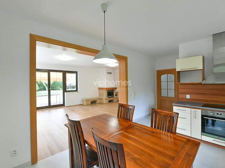 Pronájem vily 370 m², pozemek 890 m² - foto 7