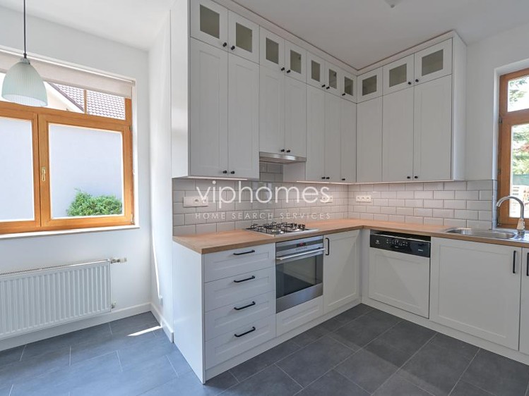 Pronájem vily 250 m², pozemek 606 m² - foto 3