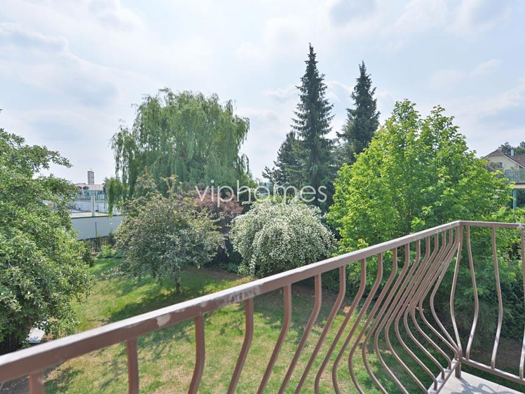 Pronájem vily 250 m², pozemek 606 m² - foto 2
