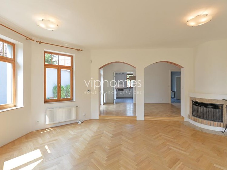 Pronájem vily 250 m², pozemek 606 m² - foto 5