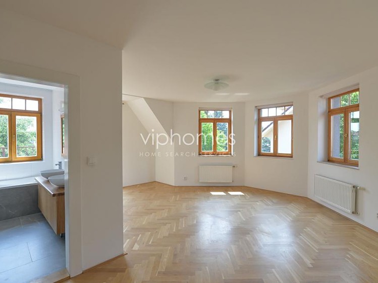 Pronájem vily 250 m², pozemek 606 m² - foto 7