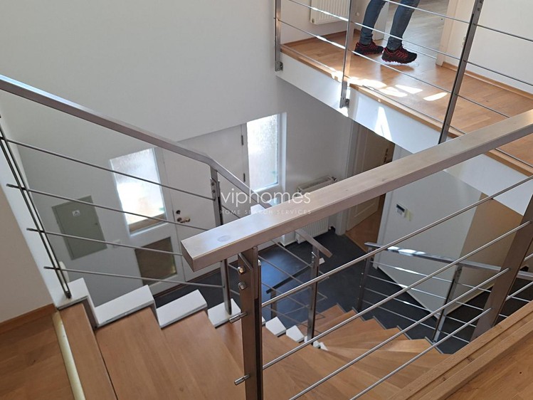 Pronájem  rodinného domu 360 m², pozemek 689 m² - foto 4