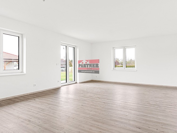 Pronájem rodinného domu 111 m², pozemek 1 404 m² - foto 5