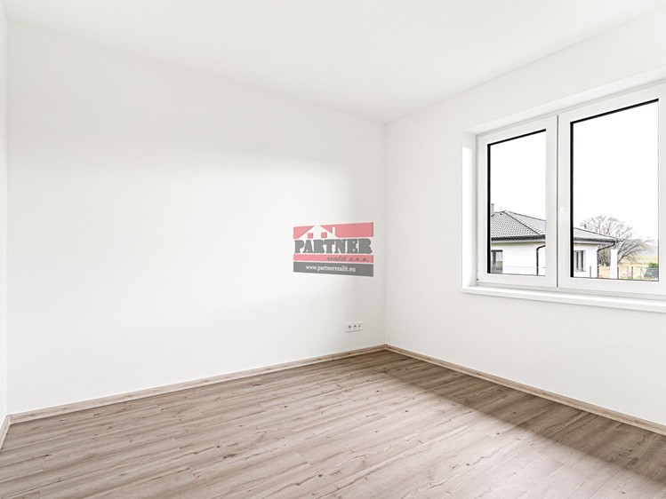 Pronájem rodinného domu 111 m², pozemek 1 404 m² - foto 8