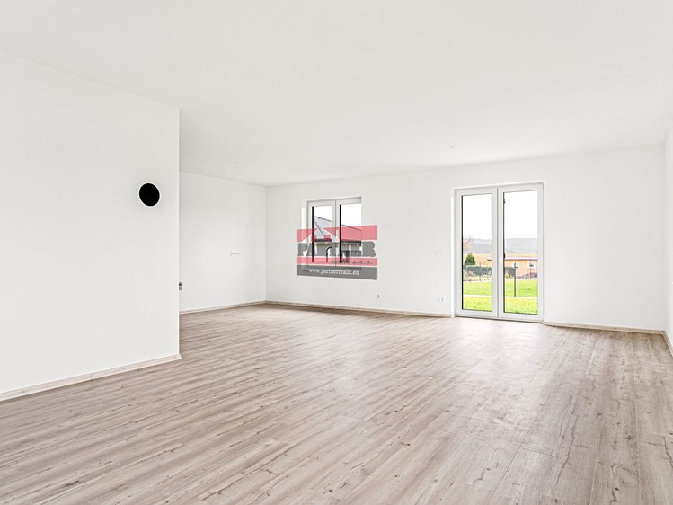 Pronájem rodinného domu 111 m², pozemek 1 404 m² - foto 6