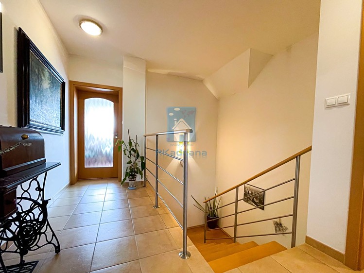 Pronájem  rodinného domu 121 m², pozemek 121 m² - foto 3