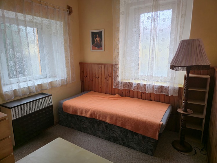 Pronájem rodinného domu 36 m², pozemek 896 m² - foto 5