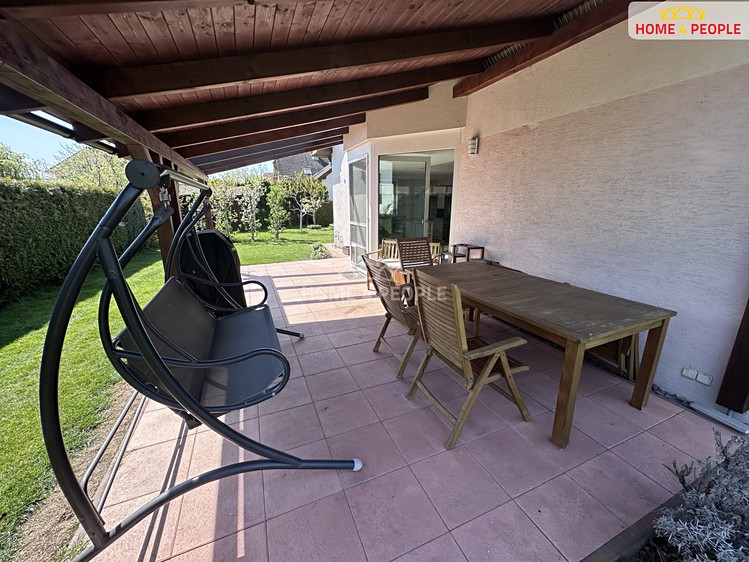 Pronájem rodinného domu 185 m², pozemek 983 m² - foto 3